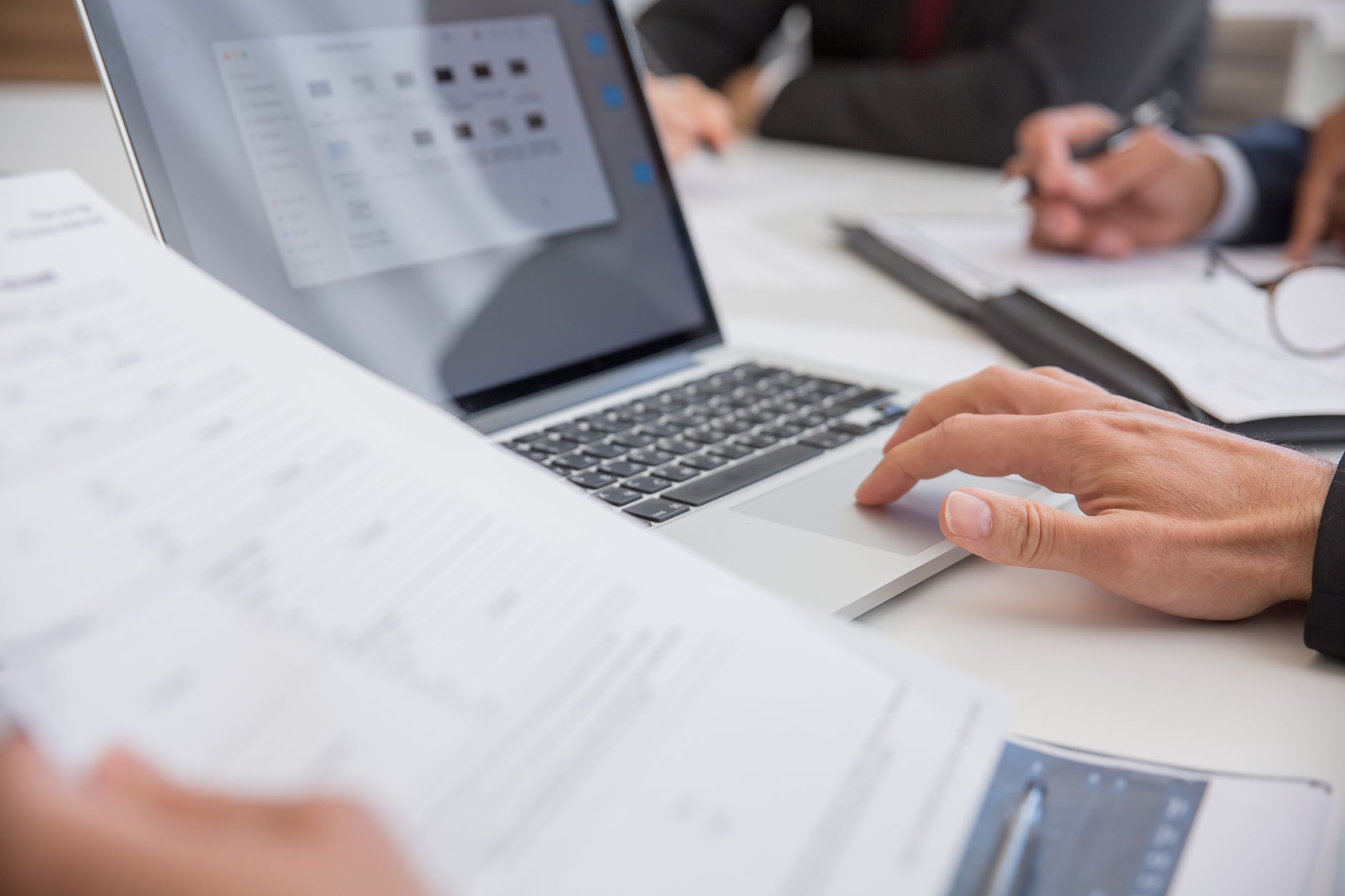 Cómo gestionar el alojamiento de empleados en varias ciudades europeas a la vez