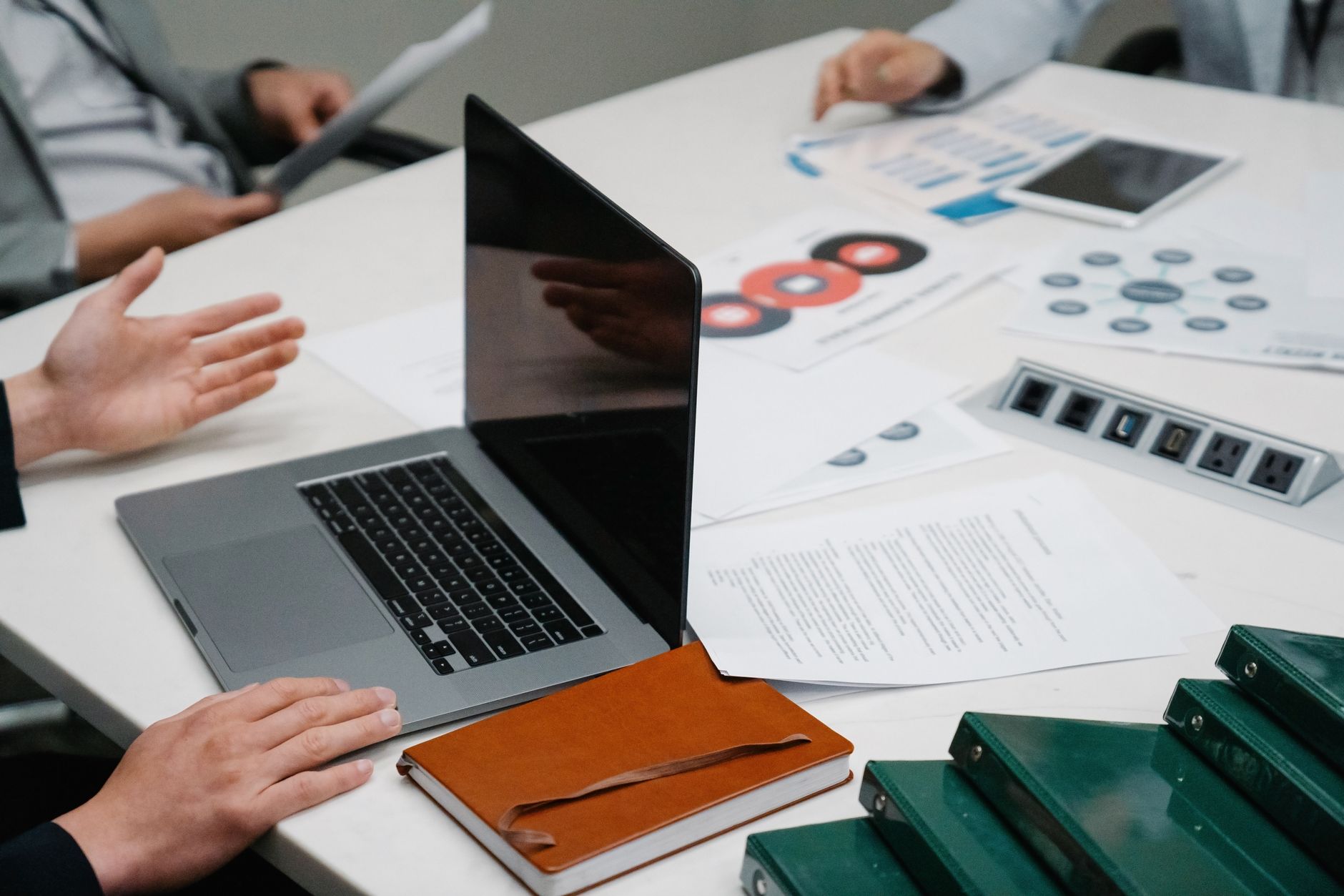 Managing Accommodation for Large Project Teams in Europe: A Practical Guide