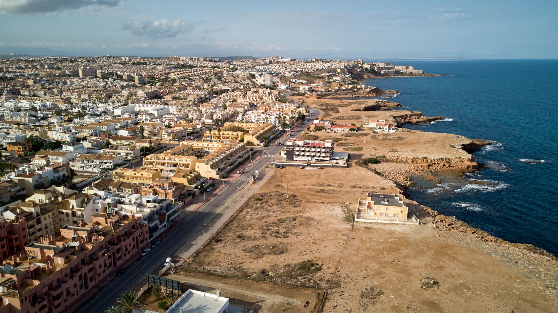 Vivienda Corporativa en Torrevieja: Apartamentos para Empresas en la Costa Blanca