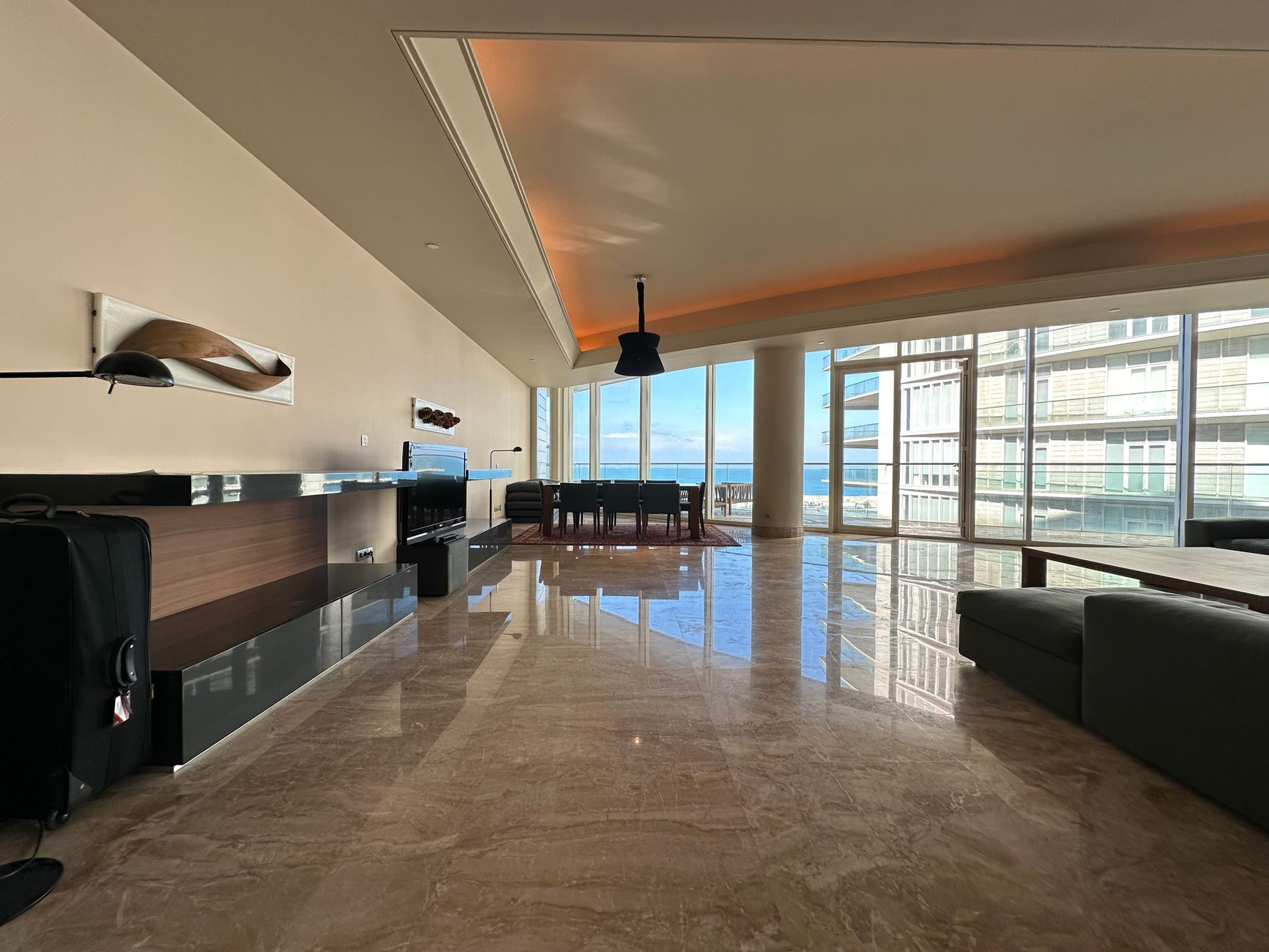When Company Hotel Rates Are Exhausted: How Corporate Housing Keeps Teams Accommodated